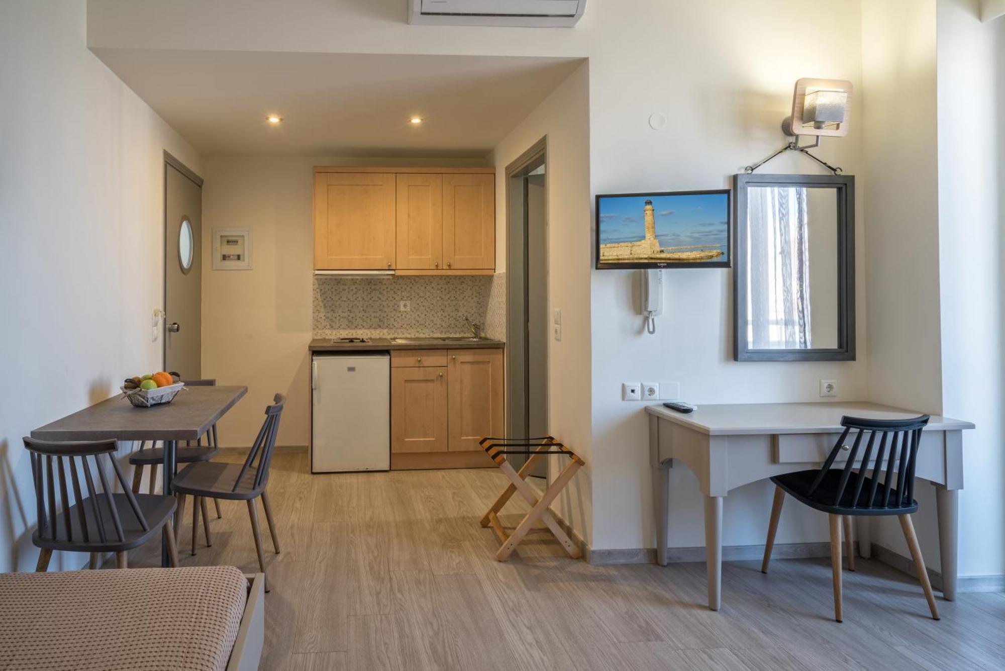 Lefkoniko Beach & Icarus Suite Apts Rethimno Eksteriør billede