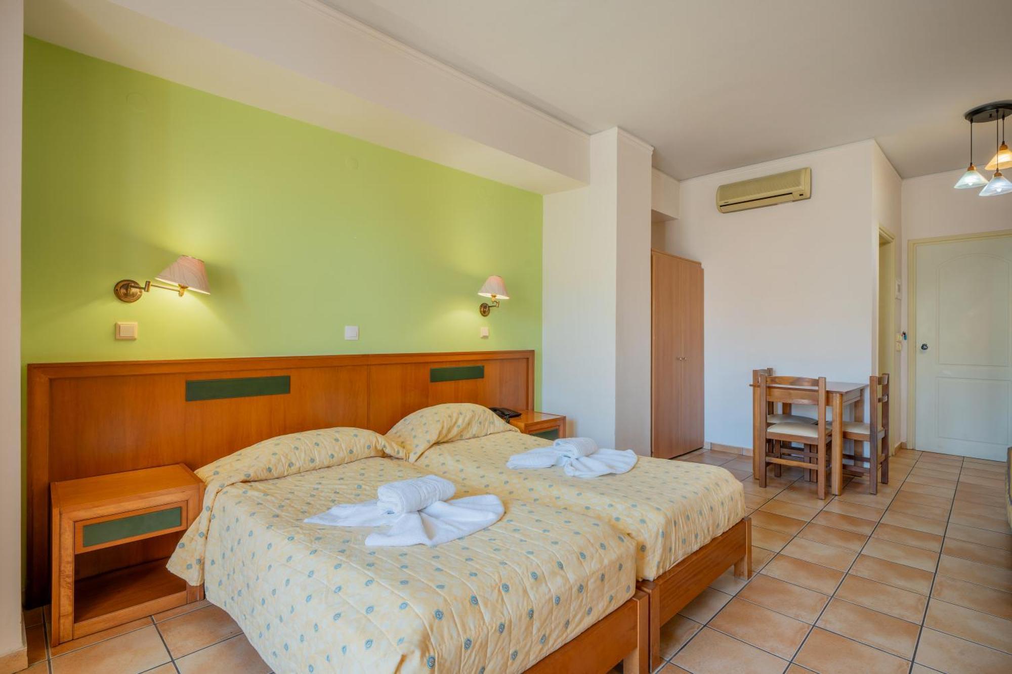 Lefkoniko Beach & Icarus Suite Apts Rethimno Eksteriør billede