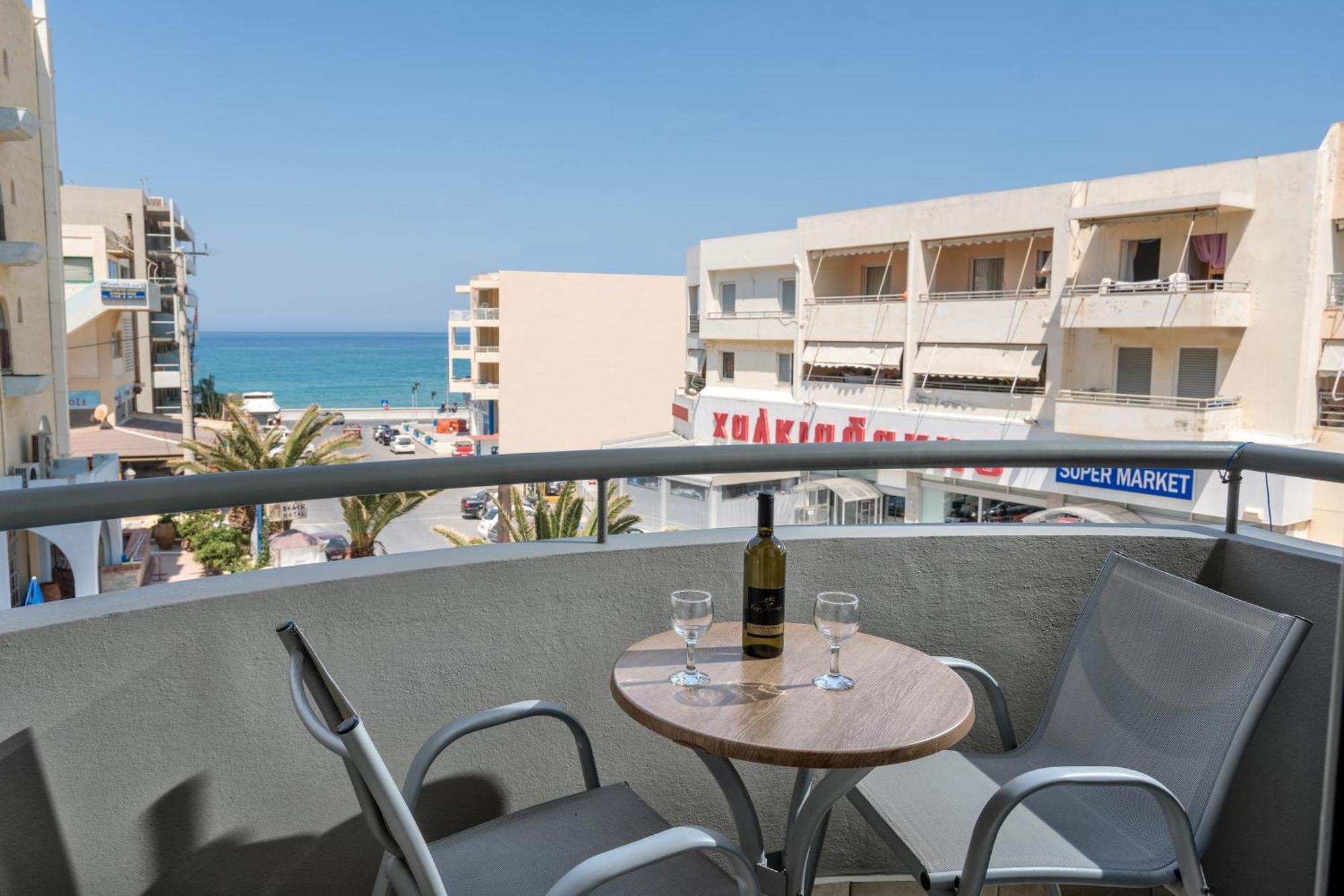 Lefkoniko Beach & Icarus Suite Apts Rethimno Eksteriør billede